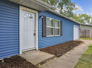 1305 Briarwood Dr, Champaign, IL