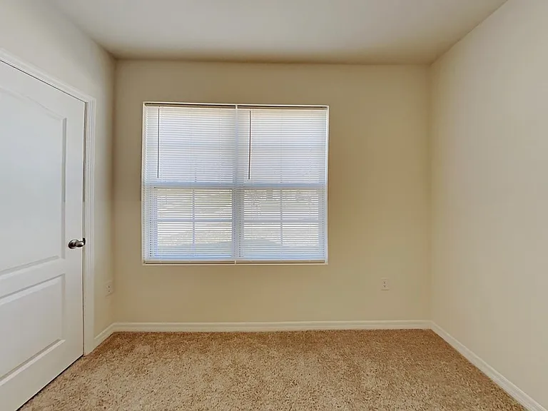 9678 Black Walnut Dr — Photo 11