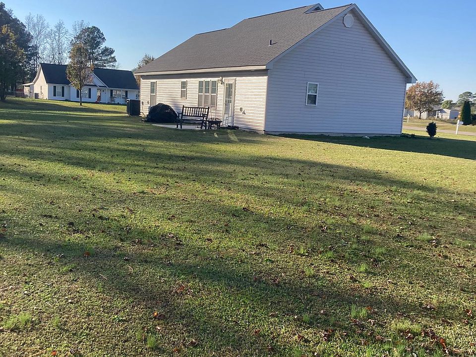 2nd image of 106 Phillip Mills Dr