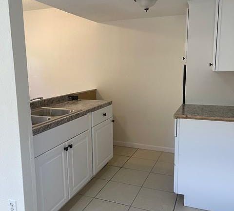 4th image of 15390 Westminister Ave #A