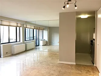 Rented by R New York