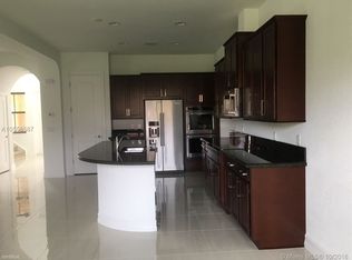 1053 SW 113th Way, Pembroke Pines, FL 33025