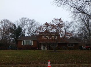 143 Woodcrest Dr, Freehold, NJ 07728