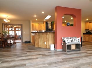 11844 Indian Canyon Rd, Edgemont, SD 57735