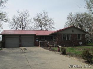 515 S 8th St, Coulterville, IL 62237