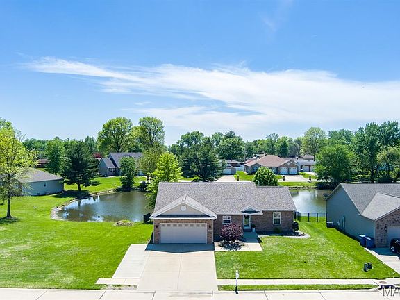 5th image of 34 Steele Dr