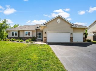 20337 Ipava Ave, Lakeville, MN 55044