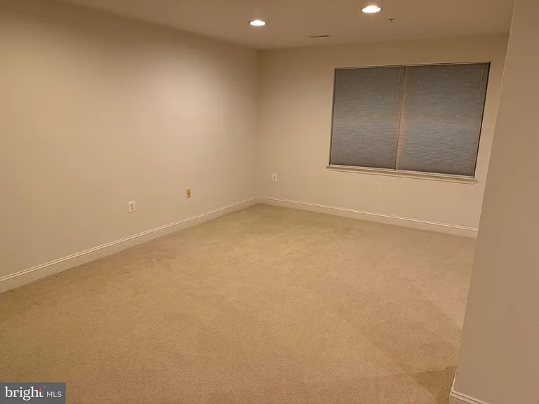 615 Strandhill Ct — Photo 20