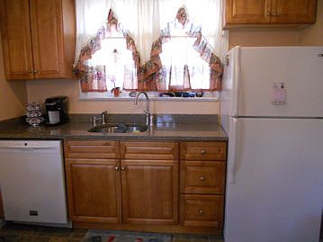 2nd image of 487 Minnieford Ave