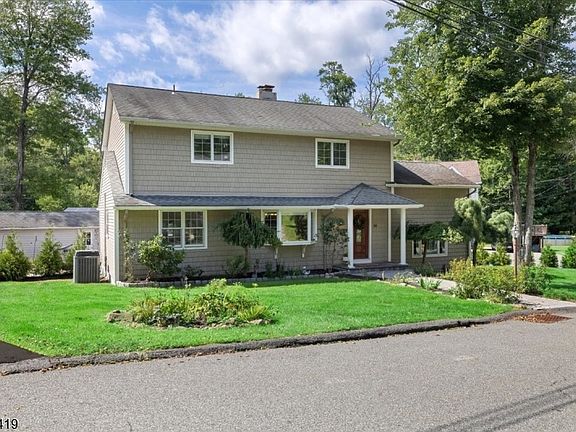 2nd image of 30 Laurel Dr