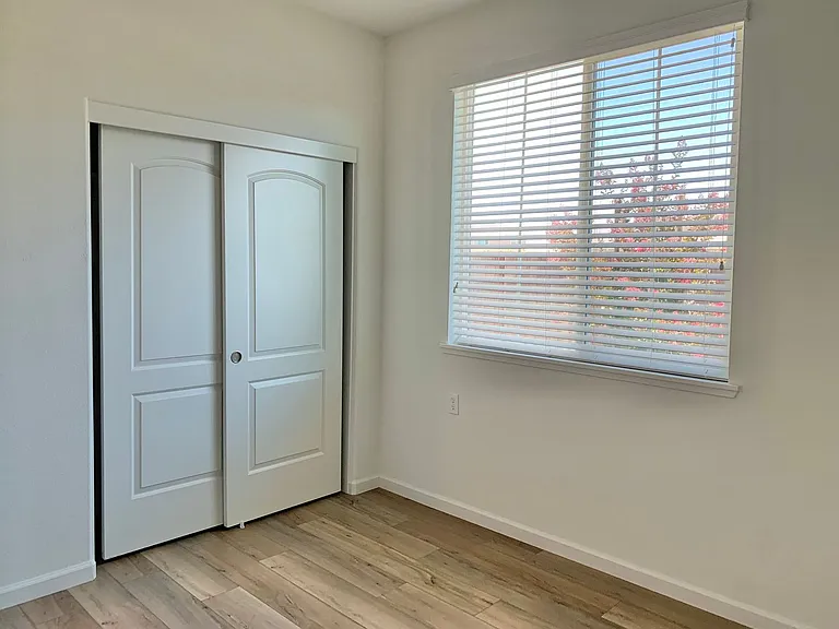 1900 Monroe Ct #100 — Photo 14