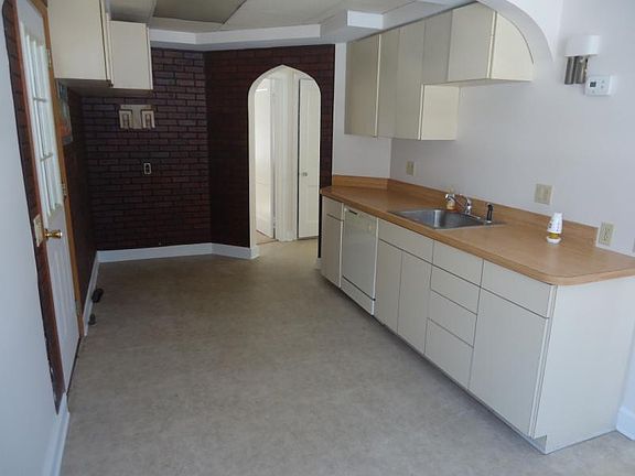 5th image of 506 S Almer St