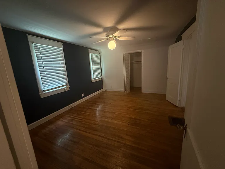 1004 Gillock St — Photo 26
