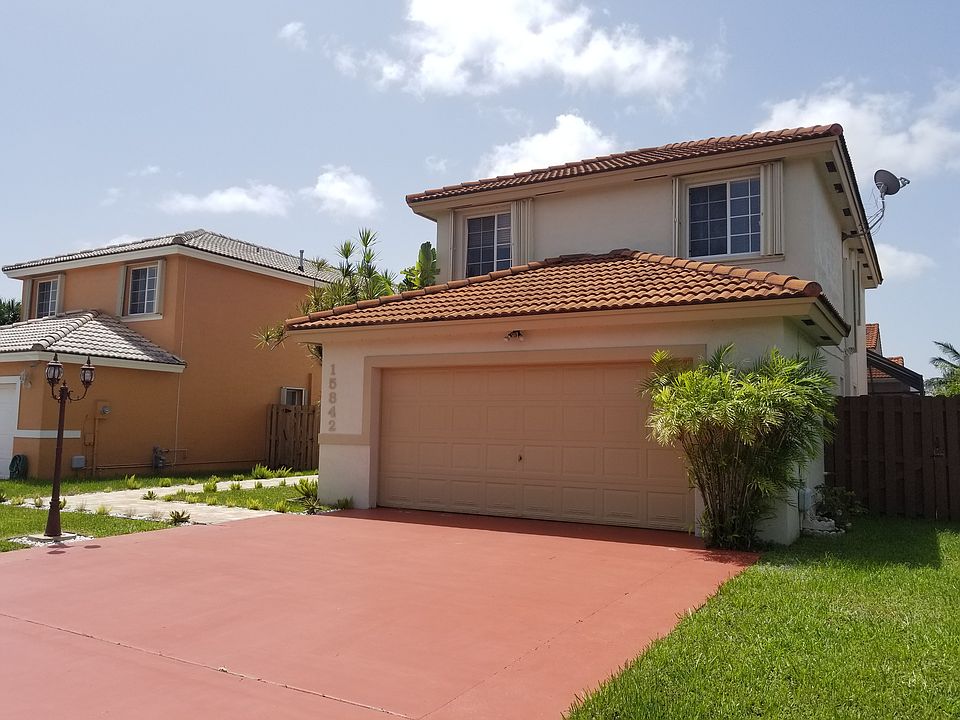 2nd image of 15842 SW 82nd St