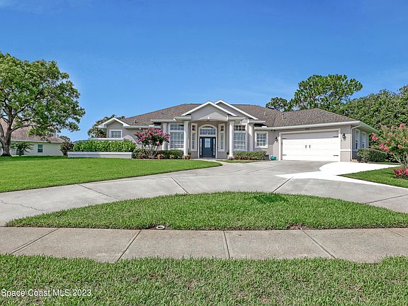 3rd image of 1305 Avalon Dr