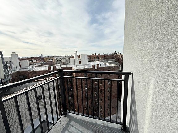 4th image of 1802 Ocean Ave #9D