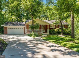 8802 Menard Ct, Alexandria, VA 22309