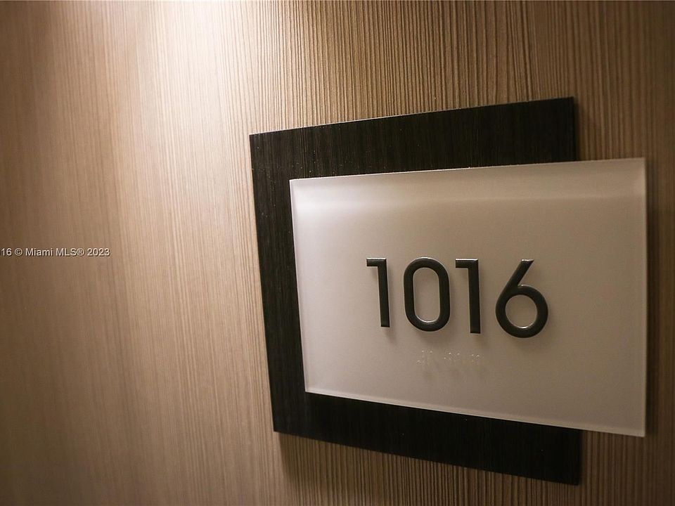 1st image of 2960 NE 207th St Unit 1016
