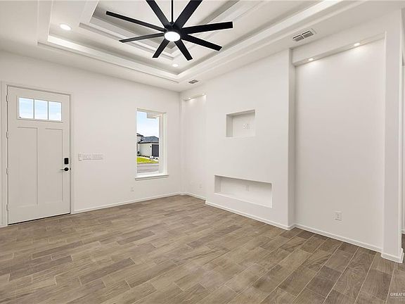 4th image of 1019 Baker Ln