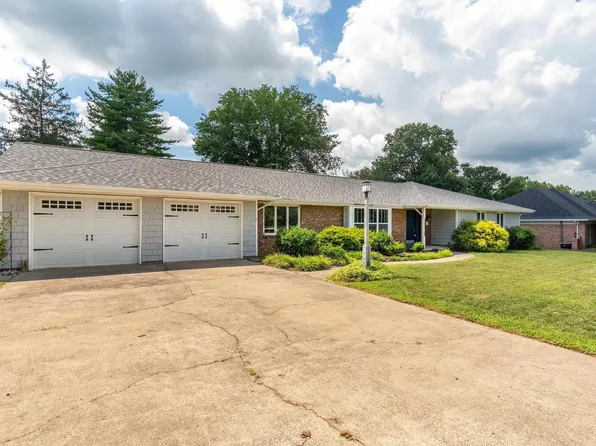 1502 Nagel Dr, Marion, IL 62959