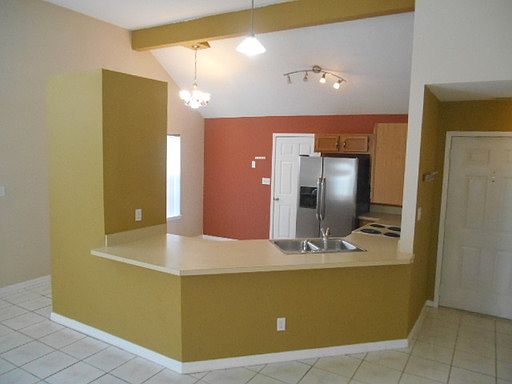 3rd image of 2904 Bentwood Ln