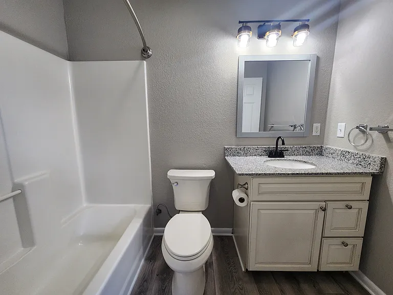 1319 Autumn Ave — Photo 8