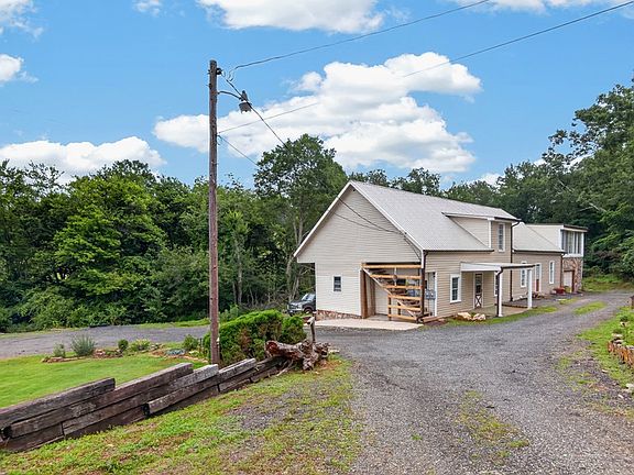 2nd image of 1245 Poplar Knob Rd