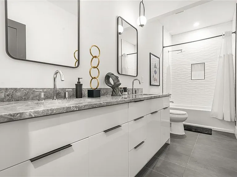 2186 Park Ter — Photo 21