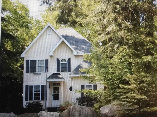 60 Meetinghouse Rd, Keene, NH 03431