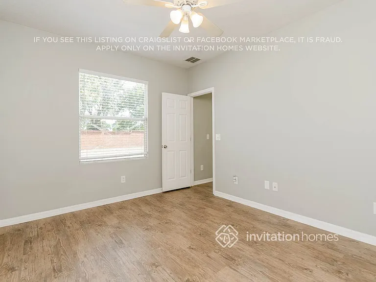 507 Madina Cir — Photo 10