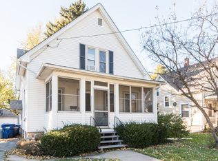 627 N 6th St, Dekalb, IL 60115