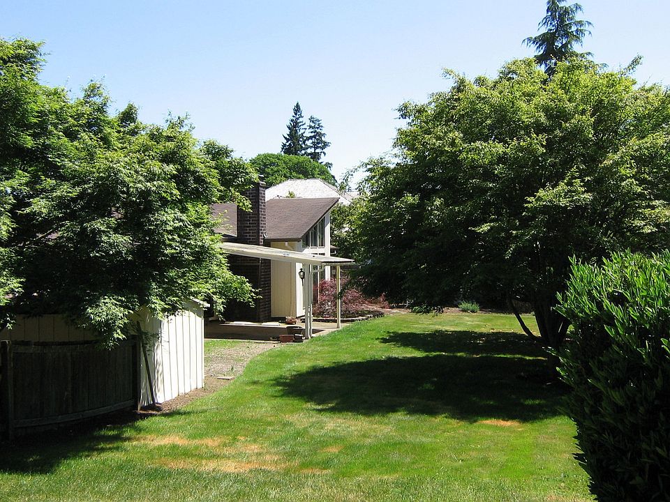 2nd image of 10375 SW Kiowa St