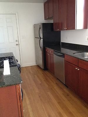 4th image of 1346 1/2 W Estes Ave APT 3E