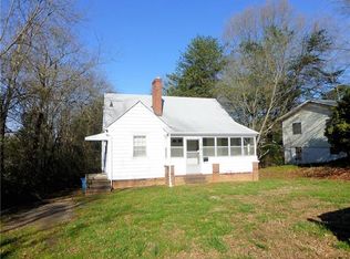 219 13th St NW, Hickory, NC 28601
