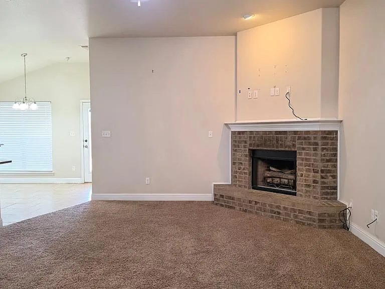 6011 Mile High Ln — Photo 2
