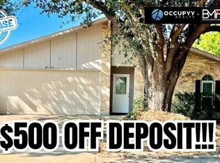 2111 Croft Rd, Carrollton, TX 75007