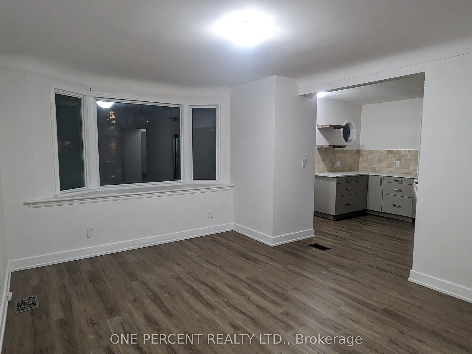 3 bed, $2,500 — Photo 2
