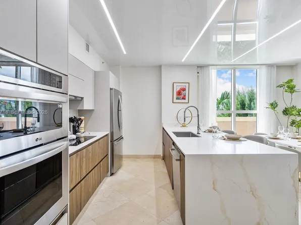 17555 Atlantic Blvd APT 508, Sunny Isles Beach, FL 33160