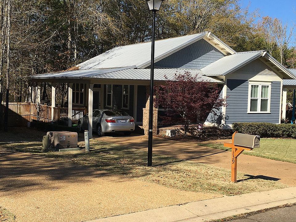 1st image of 141 Cherokee Dr