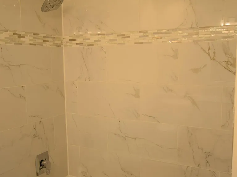 95 W 600 N — Photo 15