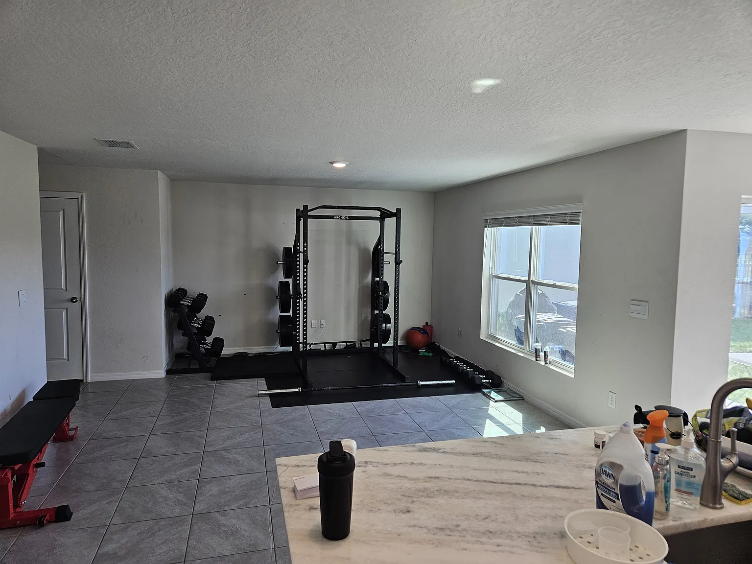 3 bed, 2.5 bath, 1951 sqft, $850 — Photo 4