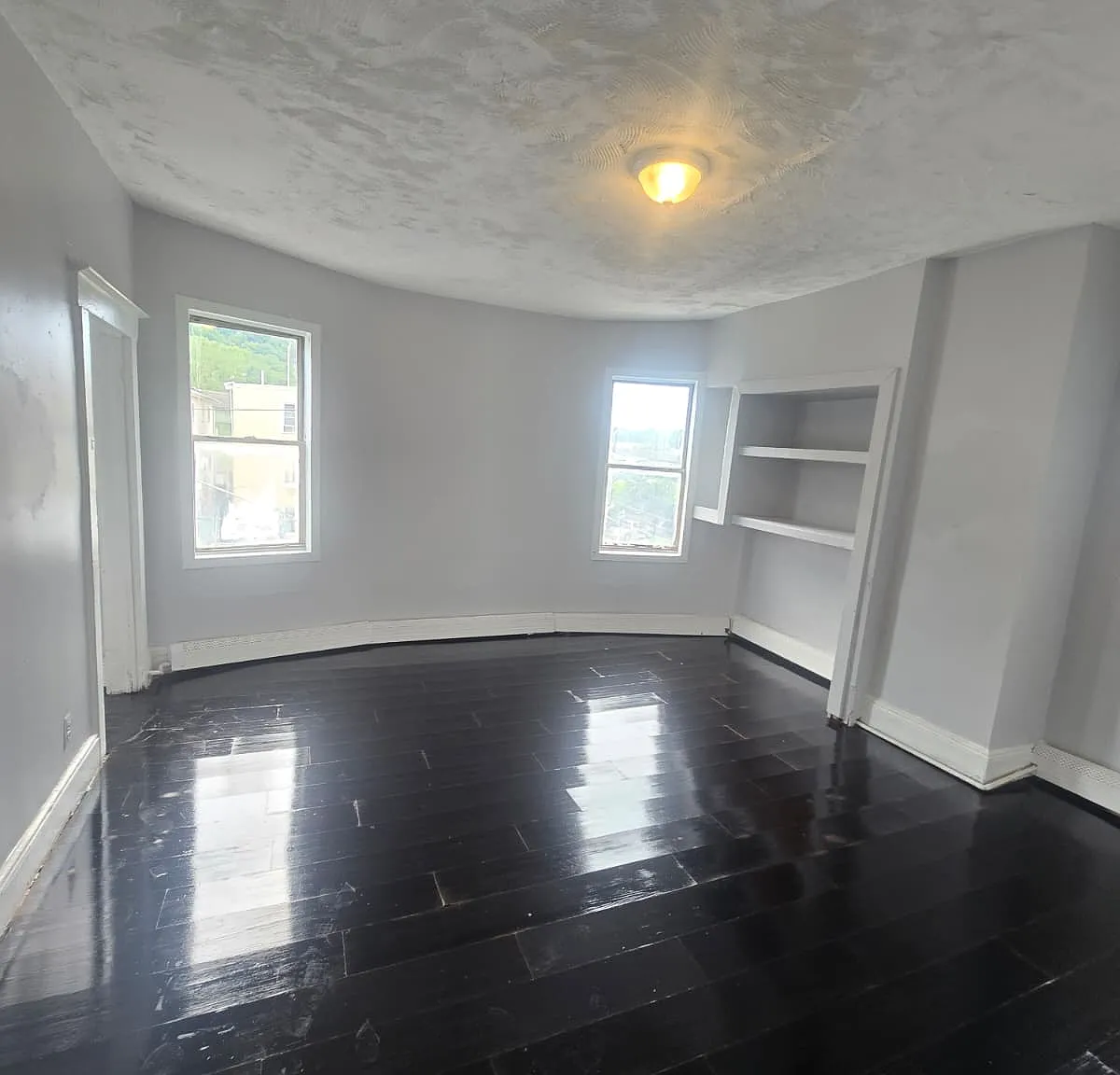 183 Mill St — Photo 1