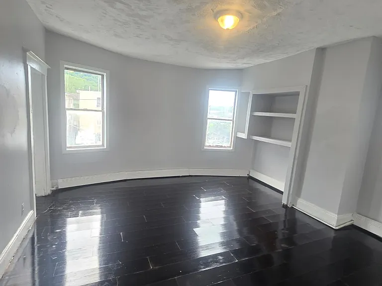 183 Mill St #3 — Photo 1