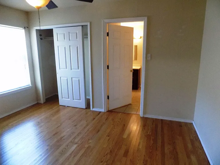 636 W Norwood Ct — Photo 12