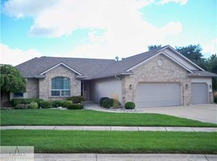 1005 Wilshire Cir, Grand Ledge, MI