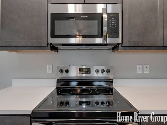 3rd image of 1691 Smith Ave Unit 1