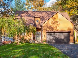 45 N Farms Rd, Haydenville, MA 01039