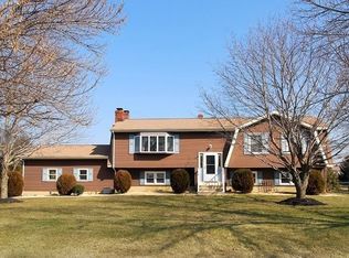 37 E Acres Dr, Hamilton, NJ 08620