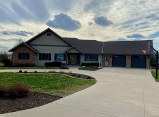 603 Westview Ct, Council Grove, KS 66846