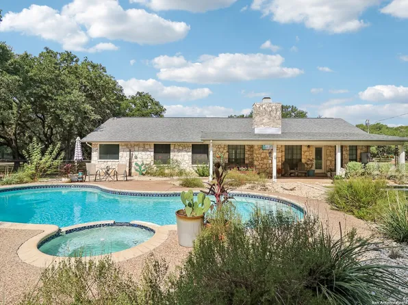 31477 Sunlight Dr., Bulverde, TX 78163